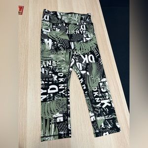 New! DKNY sport crop legging Sz a